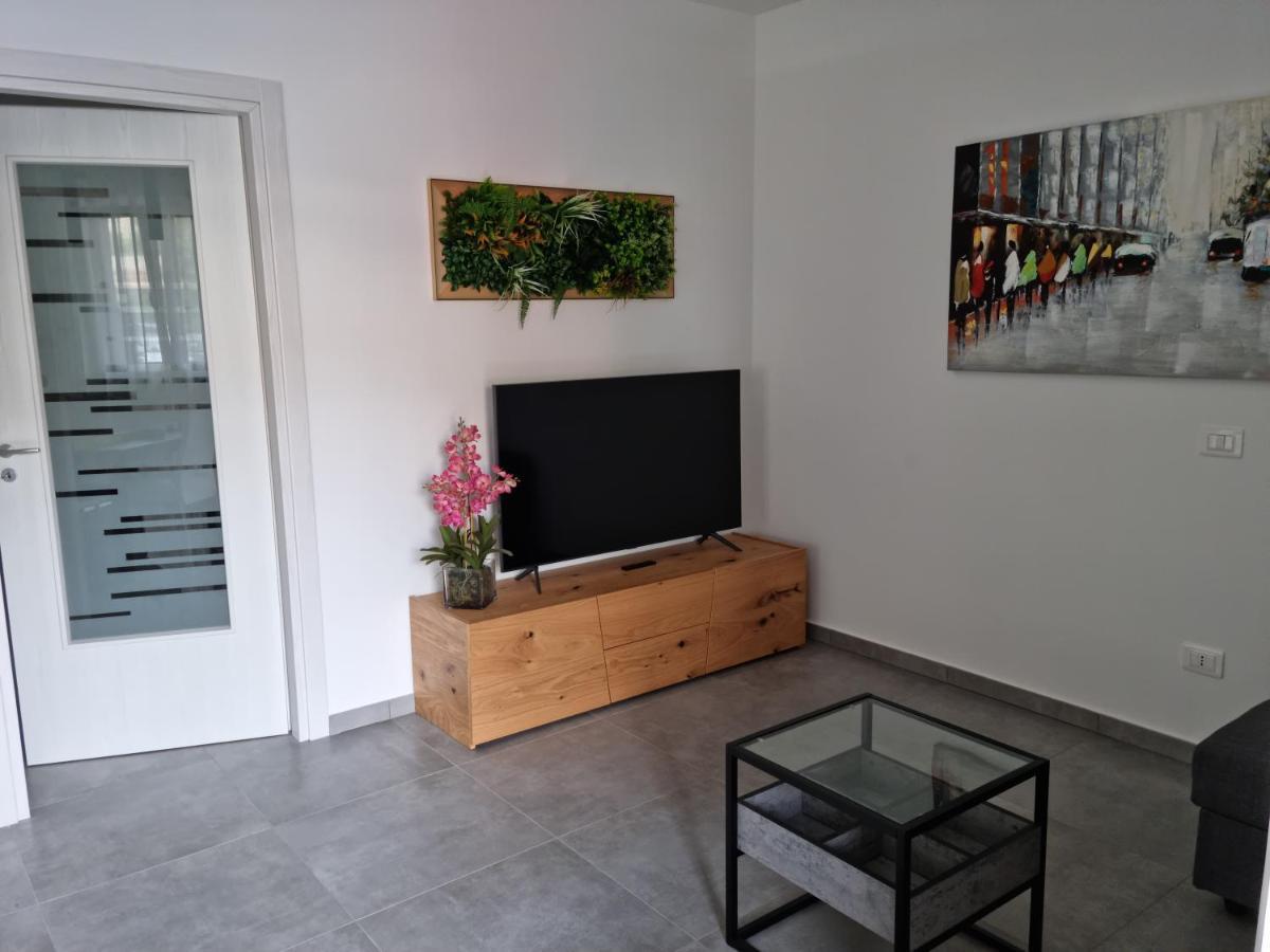 Kd Apartment, Accogliente, Moderno E Spazioso. Castel Di Sangro Dış mekan fotoğraf