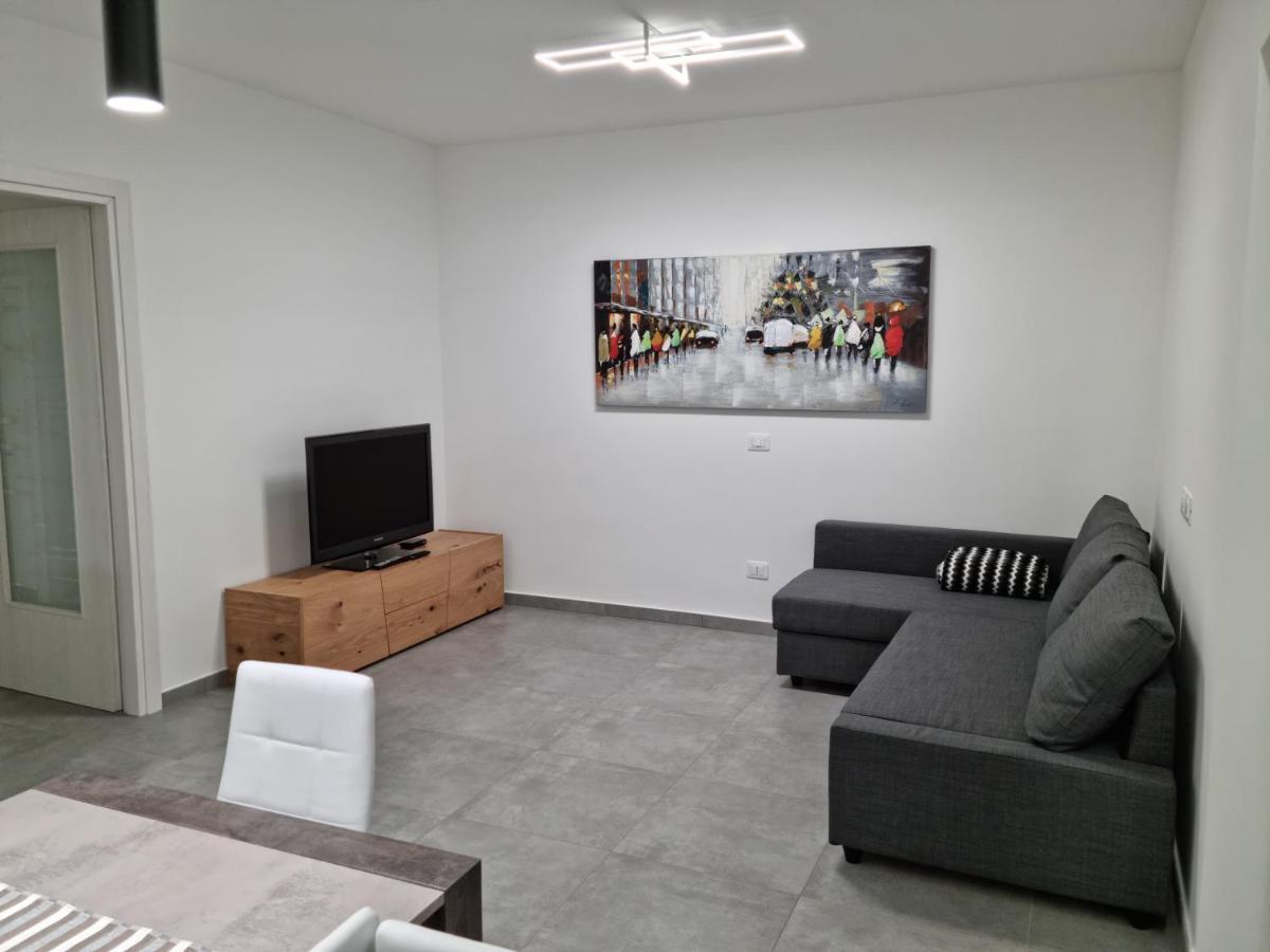Kd Apartment, Accogliente, Moderno E Spazioso. Castel Di Sangro Dış mekan fotoğraf